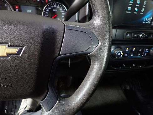 Used 2018 Chevrolet Silverado 1500 Custom w/ Custom Convenience Package RWD image 29