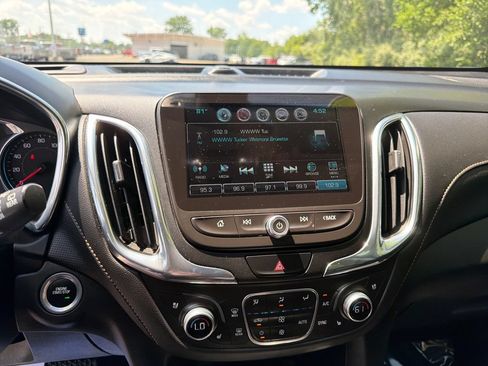 Used 2018 Chevrolet Equinox Premier AWD/4WD image 19