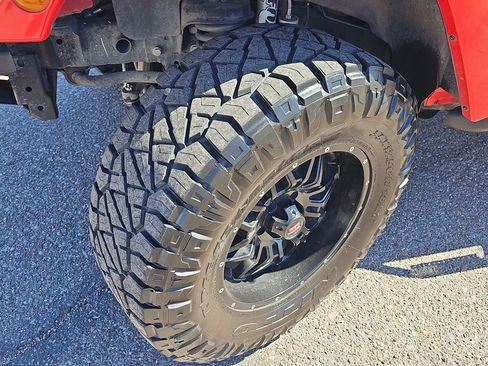 Used 2015 Jeep Wrangler Unlimited Sahara image 56