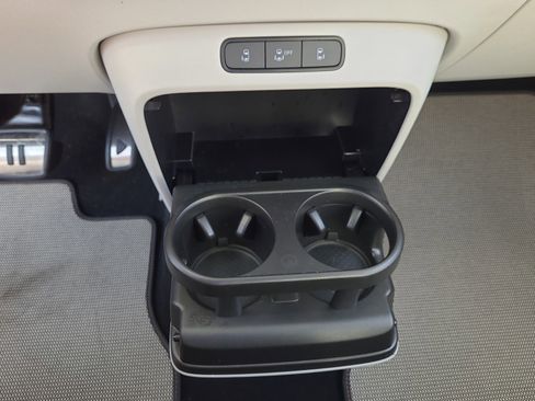 Used 2025 Volkswagen ID. Buzz 1st Edition image 48