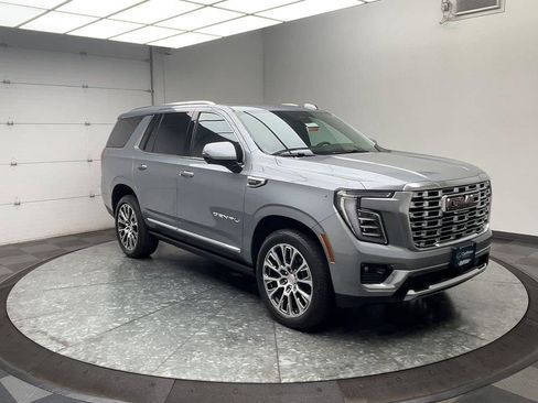 Certified 2025 GMC Yukon Denali w/ Sun & Power Step Package AWD/4WD image 39