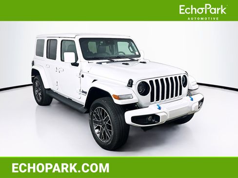 Used 2023 Jeep Wrangler Unlimited Sahara AWD/4WD image 1