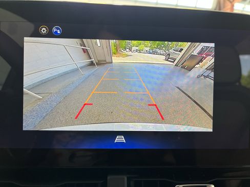 New 2026 Chevrolet Equinox ACTIV w/ LPO, Floor Liner Package AWD/4WD image 25