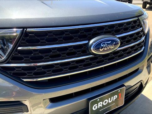 Used 2022 Ford Explorer XLT RWD image 37