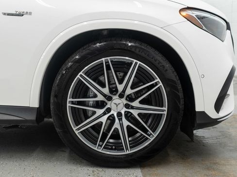 Used 2025 Mercedes-Benz GLC 63 AMG S image 43