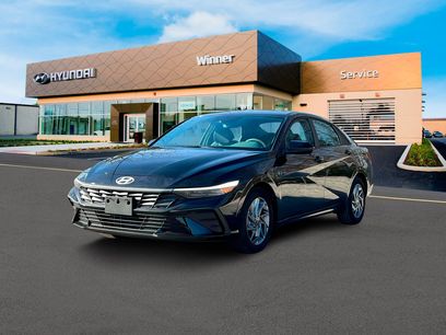 New 2025 Hyundai Elantra Blue