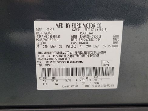Used 2016 Ford Explorer XLT w/ Equipment Group 202A AWD/4WD image 33
