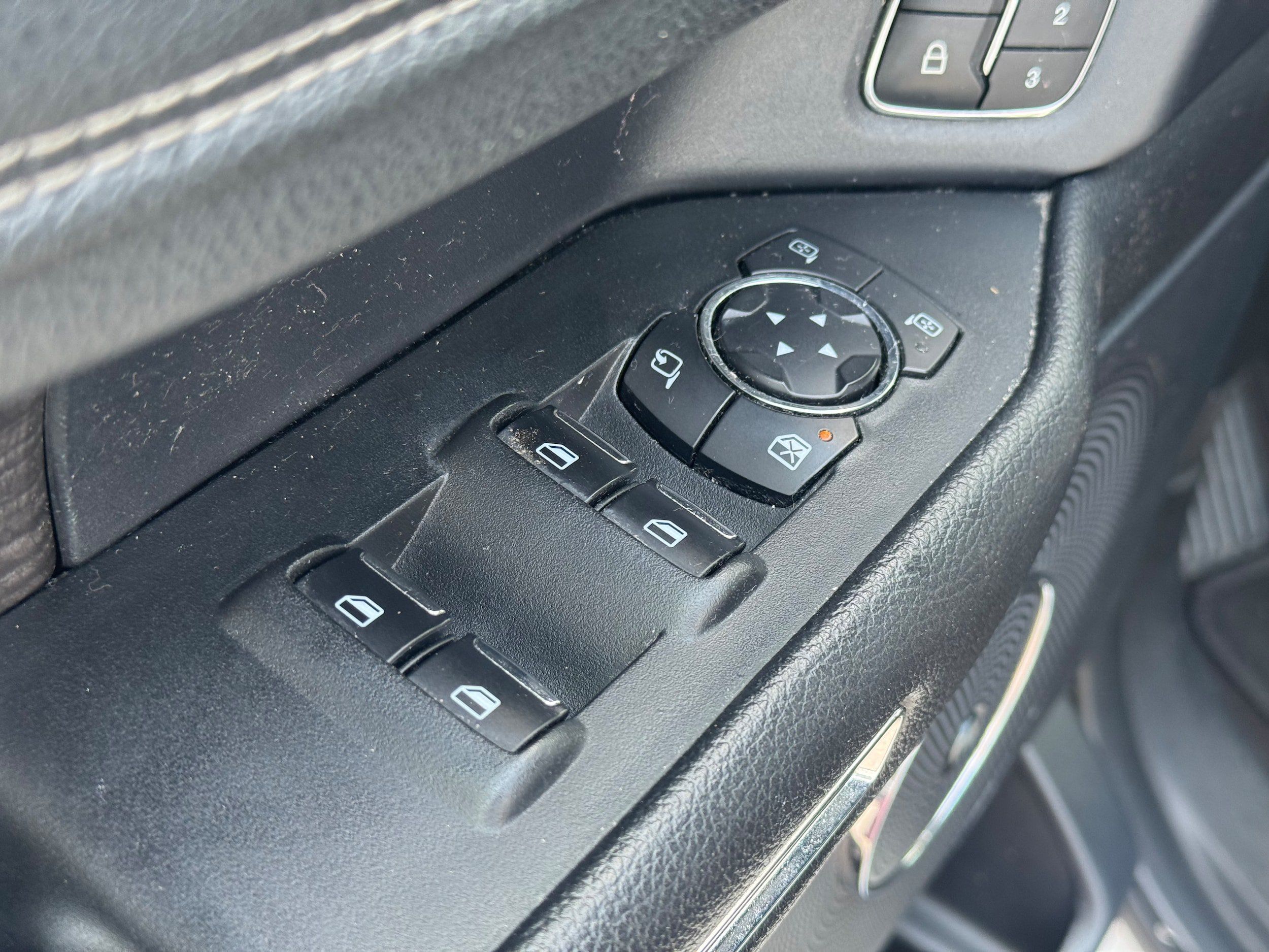 Used 2020 Ford Expedition Limited RWD image 7