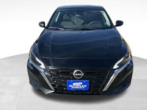 Used 2024 Nissan Altima 2.5 S image 2