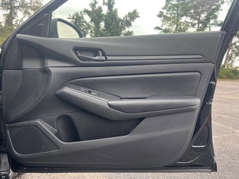 Used 2024 Nissan Altima 2.5 S image 15