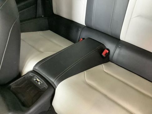 Used 2016 Chevrolet Camaro LT RWD image 19