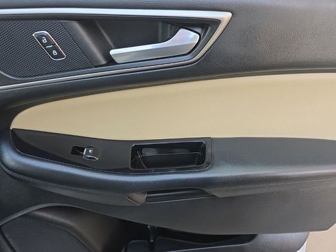 Used 2016 Ford Edge SEL w/ Equipment Group 201A AWD/4WD image 22