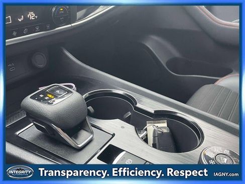 Certified 2025 Nissan Rogue SV w/ Rock Creek Premium Package image 31