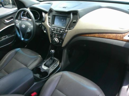 Used 2018 Hyundai Santa Fe Sport FWD image 20