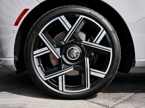 Used 2025 Rolls-Royce Cullinan Black Badge image 3