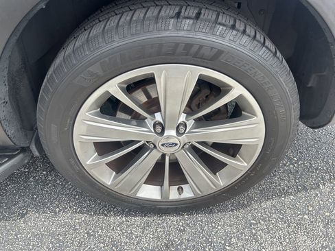 Used 2018 Ford Explorer Limited FWD image 35