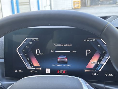 Used 2025 BMW i4 eDrive40 image 10