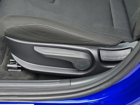 Used 2026 Hyundai Elantra SE FWD image 14