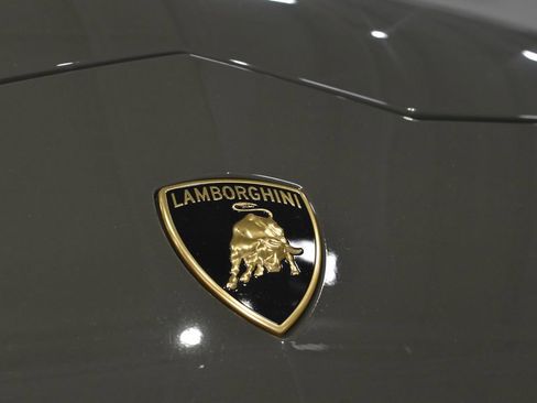 Used 2023 Lamborghini Urus Performante image 14