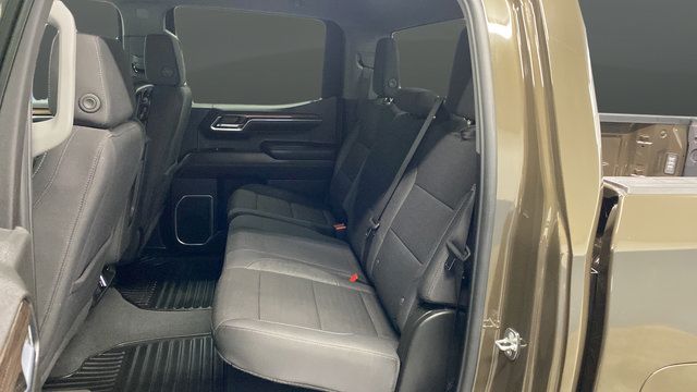 Used 2024 Chevrolet Silverado 1500 LT AWD/4WD image 22