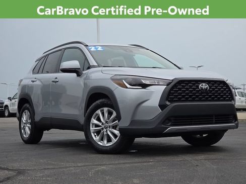 Used 2022 Toyota Corolla Cross LE AWD/4WD image 2