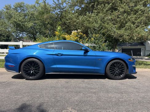 Used 2019 Ford Mustang GT Premium w/ GT Performance Package RWD image 30