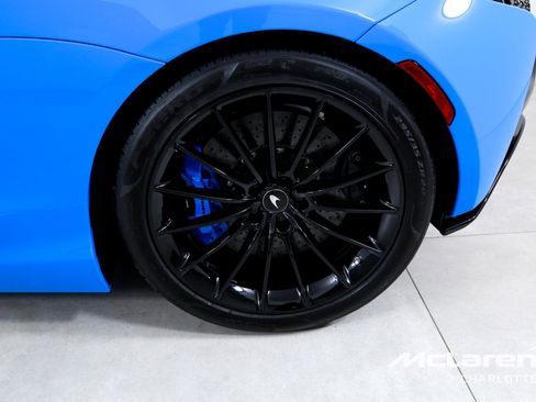 New 2025 McLaren Artura Spider image 30