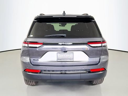 New 2025 Jeep Grand Cherokee Limited image 6