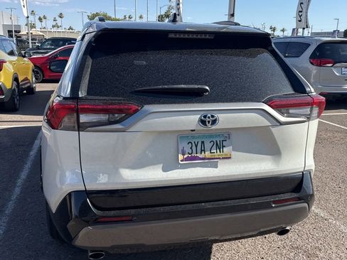 Used 2021 Toyota RAV4 XSE AWD/4WD image 10