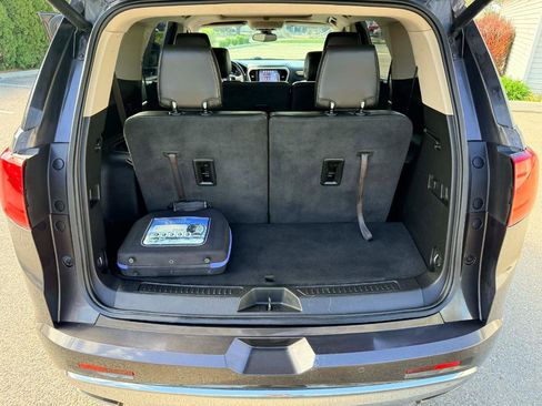 Used 2018 GMC Acadia Denali image 12