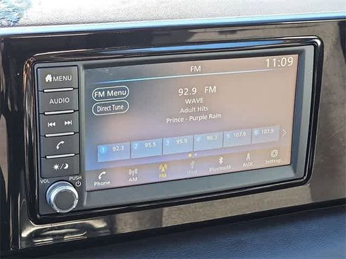 Used 2025 Nissan Kicks S image 19