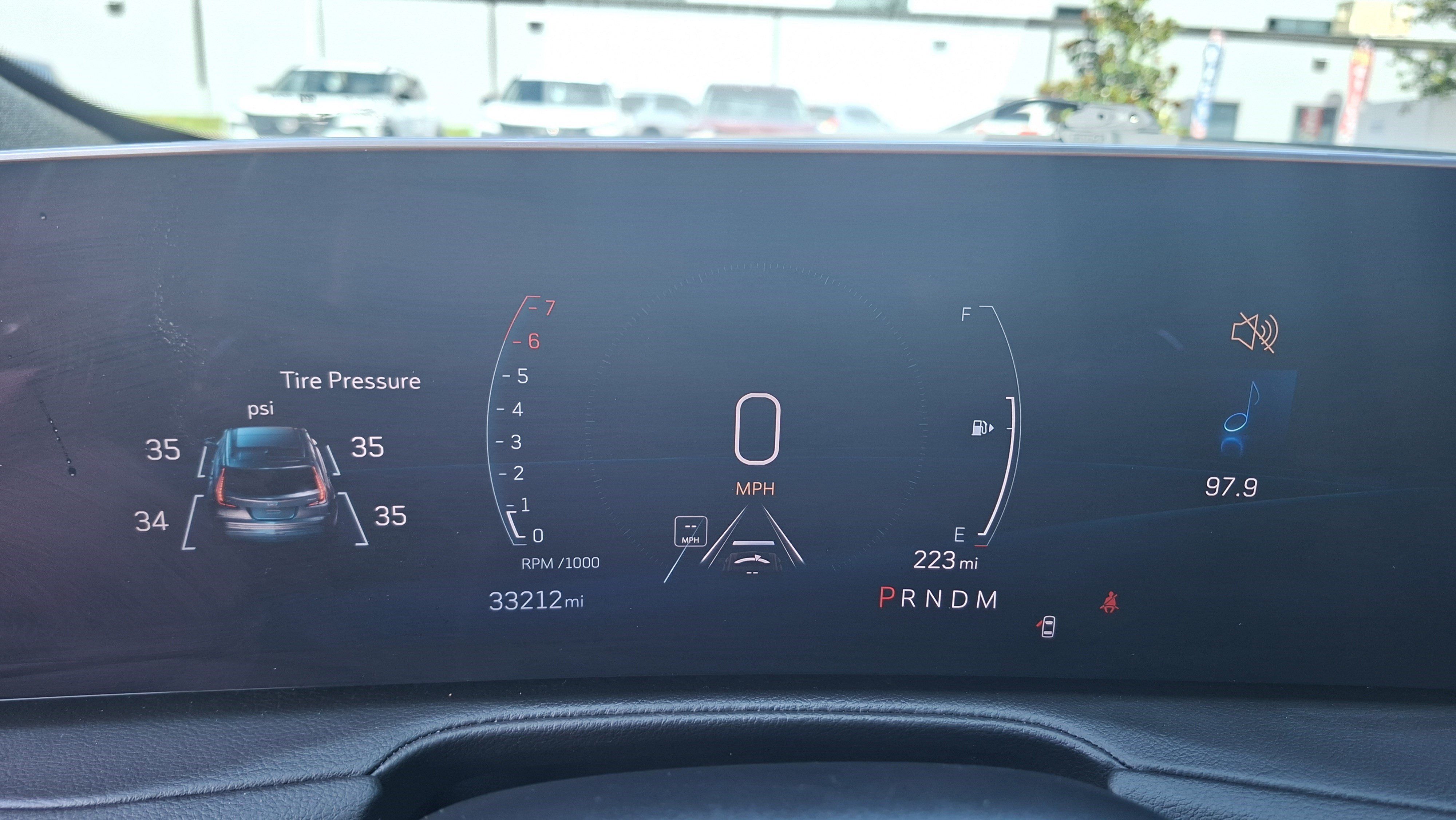 Used 2025 Cadillac XT4 Premium Luxury FWD image 12