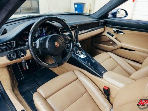 Used 2015 Porsche 911 Carrera 4S AWD/4WD image 2