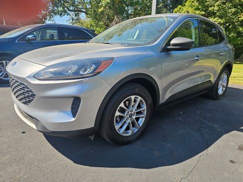 Used 2022 Ford Escape SE w/ Convenience Package image 2