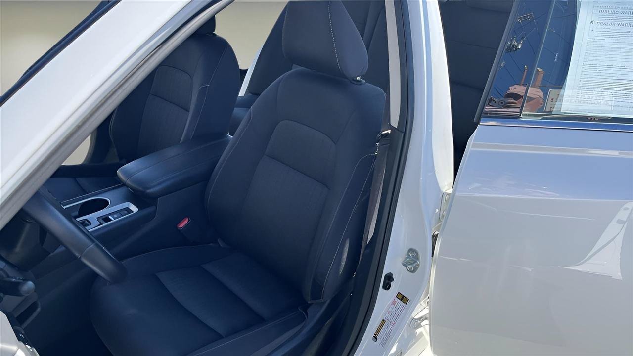 Used 2019 Nissan Altima 2.5 SV AWD/4WD image 13