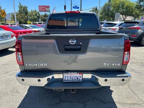 Used 2019 Nissan Frontier SV w/ Value Truck Package AWD/4WD image 4