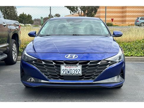 Used 2023 Hyundai Elantra Limited image 5
