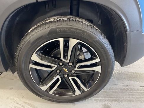 Used 2024 Chevrolet TrailBlazer LT AWD/4WD image 10