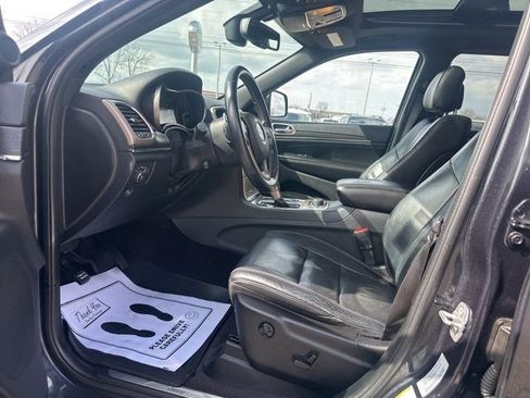 Used 2016 Jeep Grand Cherokee Limited w/ Luxury Group II image 33