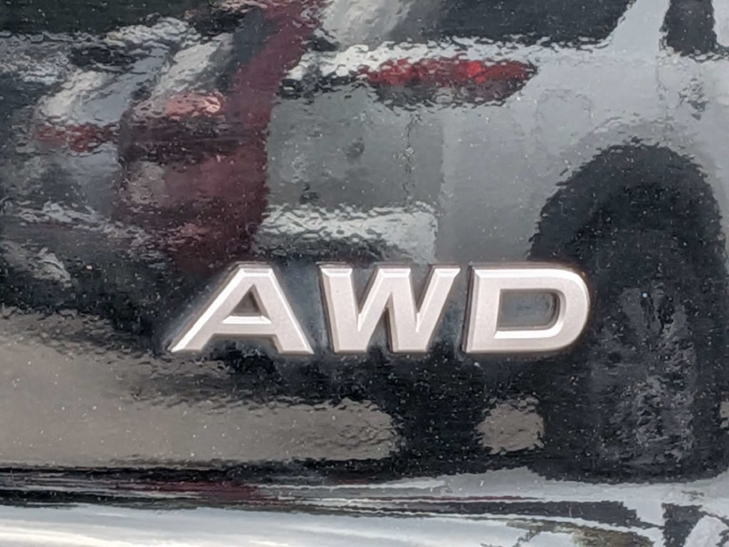 Used 2025 Nissan Rogue SV AWD/4WD image 18