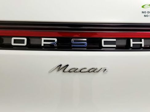 Used 2024 Porsche Macan w/ Premium Plus Package AWD/4WD image 32