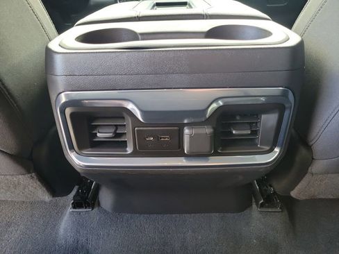 Used 2021 GMC Sierra 1500 Elevation image 19