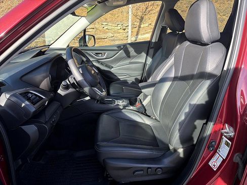 Used 2020 Subaru Forester Touring image 11