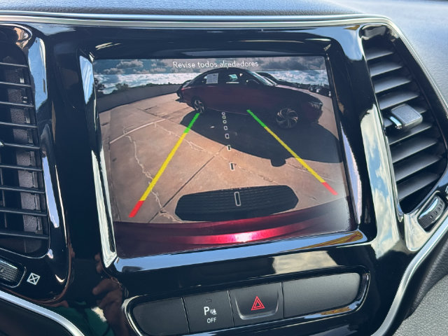 Used 2019 Jeep Cherokee High Altitude AWD/4WD image 28