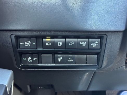 Used 2024 Toyota Tundra Platinum image 23