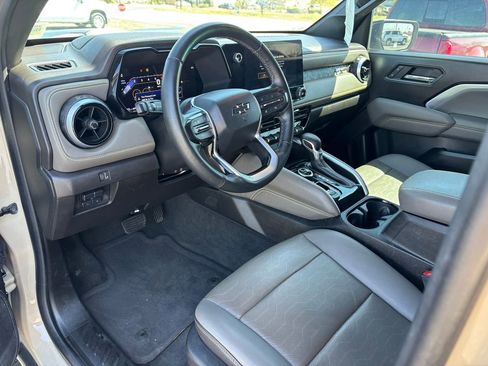 Used 2023 Chevrolet Colorado ZR2 w/ ZR2 Convenience Package III image 8