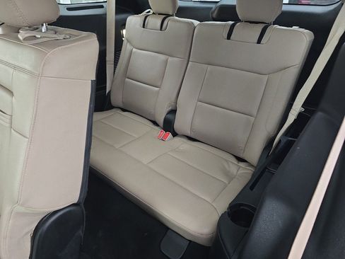 Used 2022 Ford Explorer XLT w/ Equipment Group 202A image 30