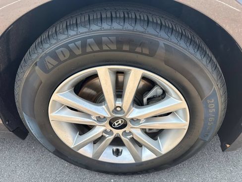 Used 2017 Hyundai Sonata SE FWD image 27