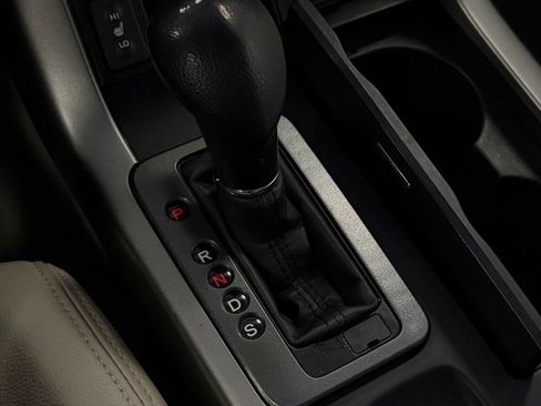 Used 2010 Acura RDX SH-AWD image 21