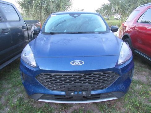 Used 2022 Ford Escape S FWD image 2